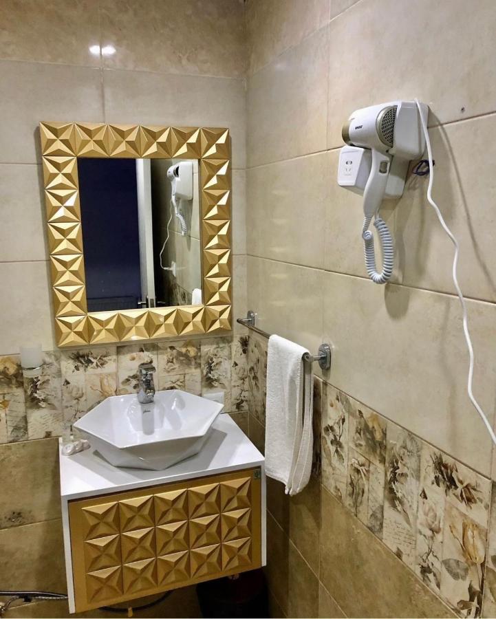 Mariam Hotel Тбилиси Экстерьер фото